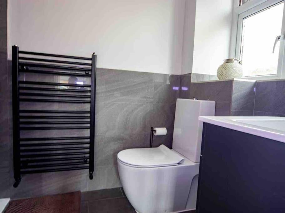 1 Bedroom Self Contained In Christchurch *
