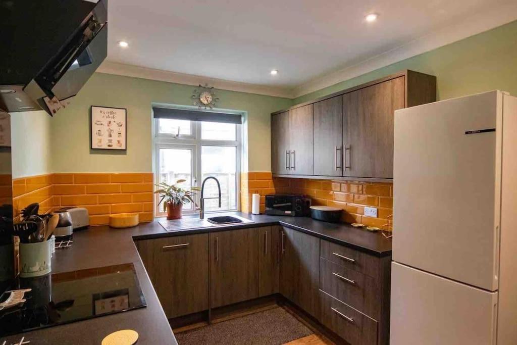 Apartamento 1 Bedroom Self Contained In Christchurch *