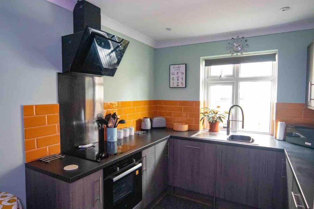 1 Bedroom Self Contained In Christchurch Apartamento